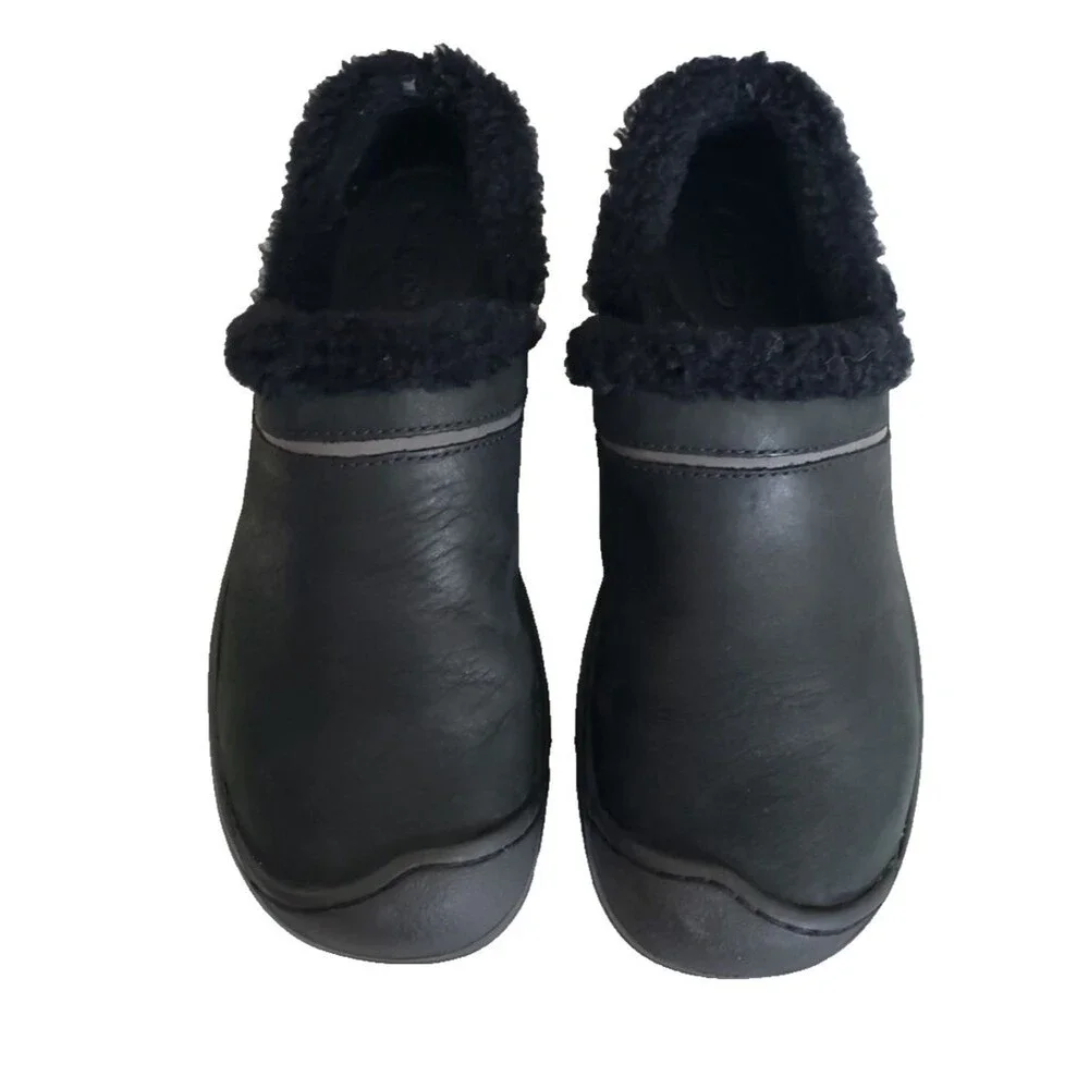KEEN Women's Size 8 Crested Butte Black Sherpa Lined Slip On Shoes Casual